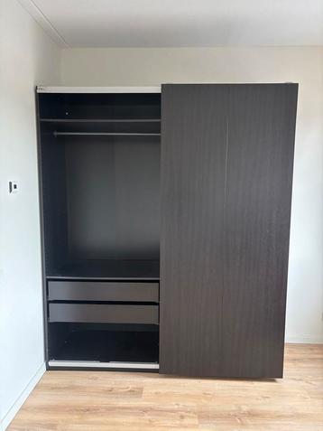 Ikea Pax Kast 200cm met Schuifdeuren beschikbaar voor biedingen