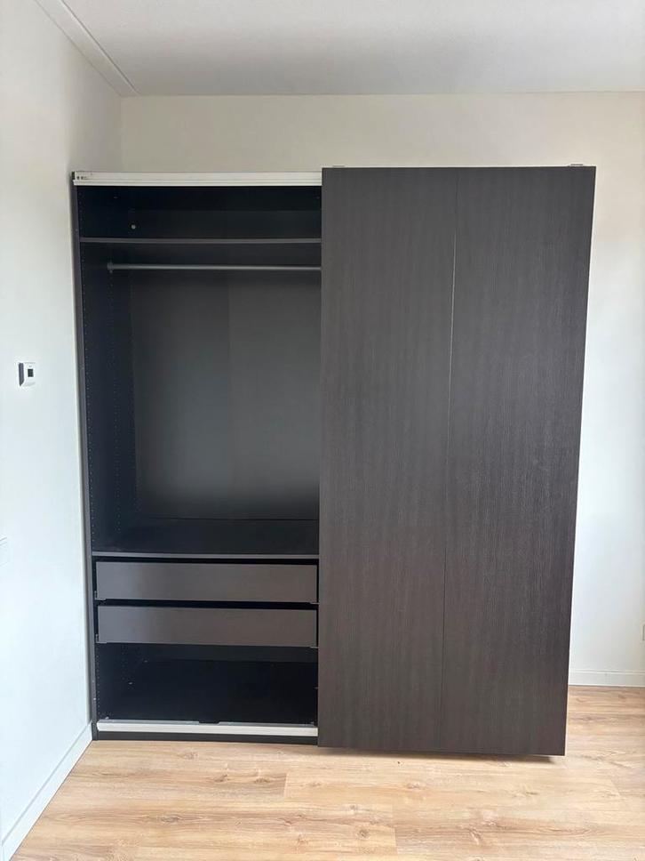 Ikea Pax Kast 200cm met Schuifdeuren, Huis en Inrichting, Kasten | Kledingkasten, Gebruikt, 200 cm of meer, 50 tot 75 cm, Met lade(s)