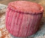 Hadgeknoopte roze poef, Ophalen, Zo goed als nieuw, Rond, Minder dan 50 cm