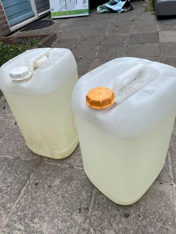 Jerrycan voor brandstof  beschikbaar voor biedingen