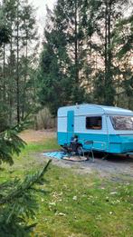 Caravan huren: mooie gepimpte caravan (3 pers)