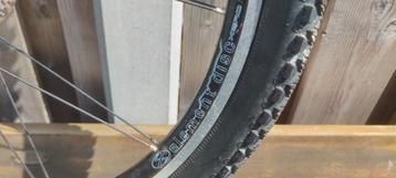 Bontrager band + element disc velg beschikbaar voor biedingen