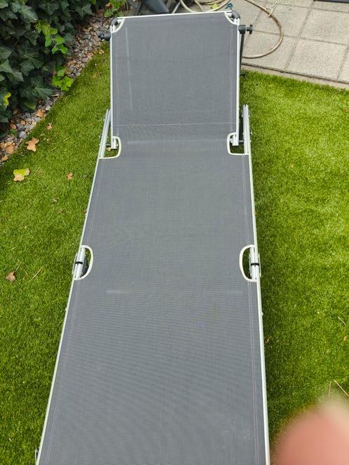 Aluminium Ligbed - Verstelbaar & Inklapbaar, Tuin en Terras, Ligbedden, Zo goed als nieuw, Aluminium, Inklapbaar, Verstelbaar
