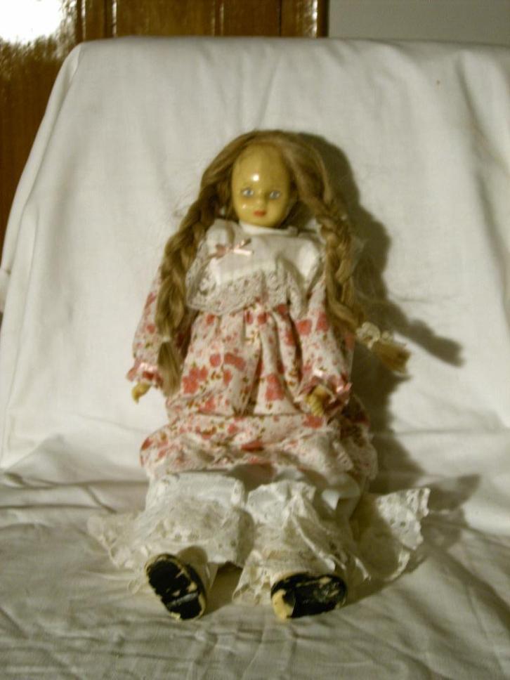 Wassen pop genummerd 43124, Verzamelen, Poppen, Gebruikt, Pop, Ophalen of Verzenden