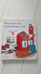 Kleertjes uit, pyjamaatjes aan - Prentenboek, Ophalen of Verzenden, Gelezen, Ploegsma, 1 tot 2 jaar