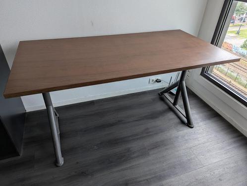 IKEA IDÅSEN Bureau, bruin/donkergrijs, 160x80 cm, Huis en Inrichting, Bureaus, Gebruikt, Bureau, Ophalen