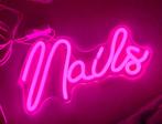 'Nails' Neon verlichting led, op plexiglas met schakelaar, Huis en Inrichting, Lampen | Wandlampen, Nieuw, Ophalen of Verzenden