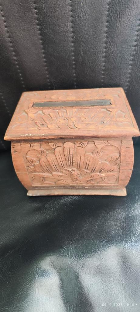 Antiek sigaren sigaretten houder kistje hout handgemaakt, Verzamelen, Rookartikelen, Aanstekers en Luciferdoosjes, Gebruikt, Overige typen