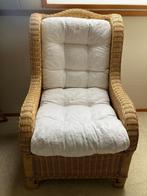 Rieten stoel met dikke nette kussen 68 x 75 x 105 cm hoog, Ophalen, Zo goed als nieuw, 50 tot 75 cm, Riet of Rotan