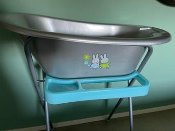 Baby badje Bébé-jou met standaard beschikbaar voor biedingen