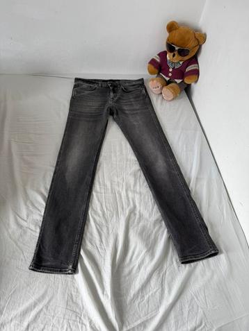 Mooie Hugo Boss jeans beschikbaar voor biedingen