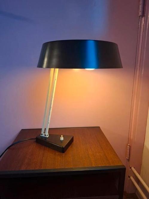 Dutch design hala Zeist ontwerp van Busquet model 135, Huis en Inrichting, Lampen | Tafellampen, Zo goed als nieuw, Minder dan 50 cm