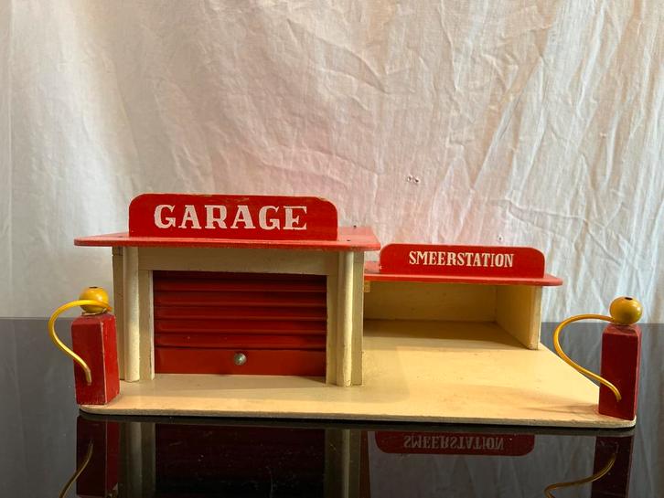 Vintage Houten Garage met Smeerstation, Antiek en Kunst, Antiek | Speelgoed, Ophalen of Verzenden