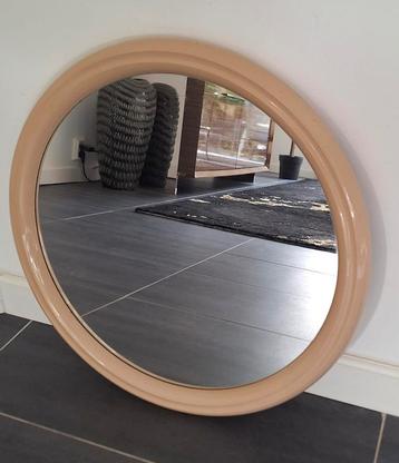 Vintage jaren 70 spiegel beige rand rond 50 cm z.g.a.n. beschikbaar voor biedingen