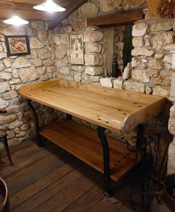 Industriële werktafel / sidetable uit eigen atelier