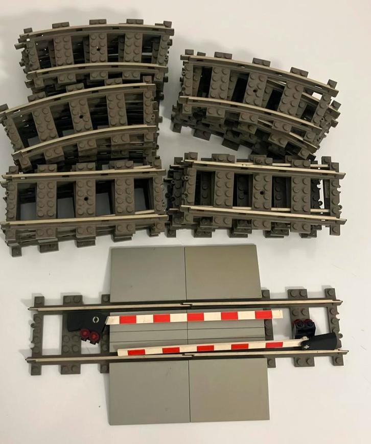 Lego 9v treinrails, met spoorweg overgang, 4515/4520, Kinderen en Baby's, Speelgoed | Duplo en Lego, Zo goed als nieuw, Ophalen of Verzenden