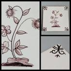 Mangaan tegel,  bloemtegel met hoekmotieven, Ophalen of Verzenden