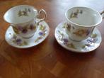 Prachtige zgan 2 st  Royal Standard Bone China England, Ophalen of Verzenden