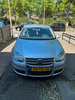 Volkswagen Jetta 1.6 75KW 2006 Grijs, Stof, Zwart, 4 cilinders, 1200 kg