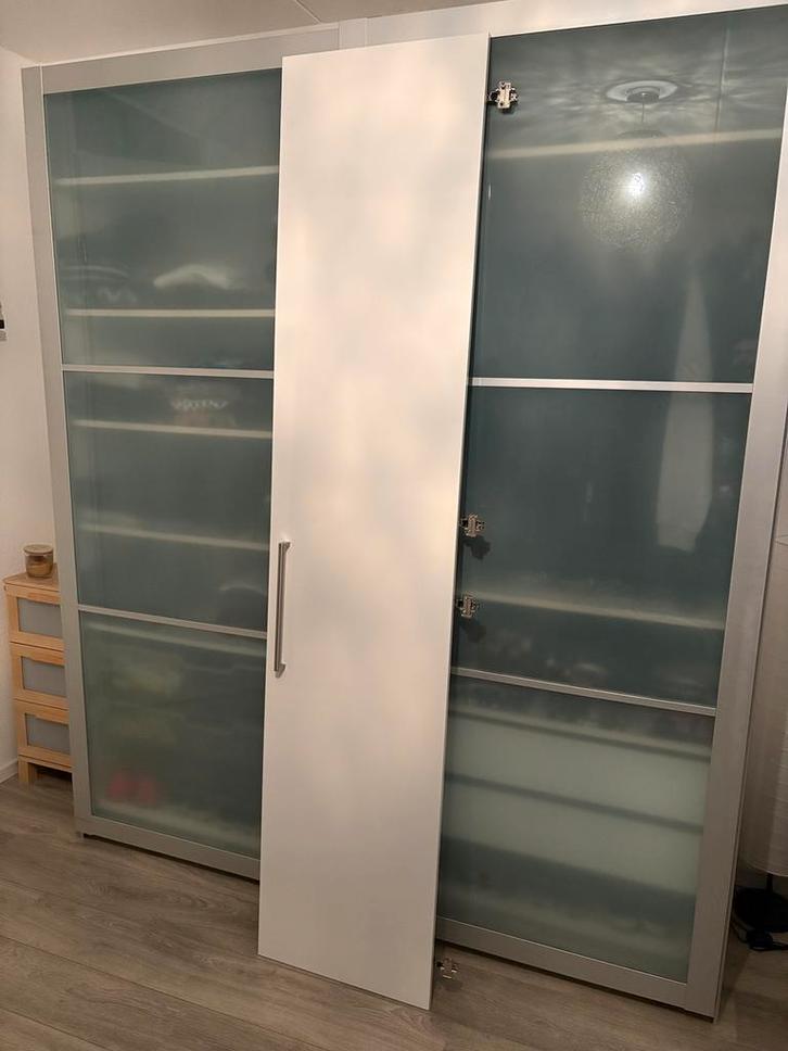 FARDAL deur voor IKEA PAX kast (229x50) hoogglans wit, Huis en Inrichting, Kasten | Kledingkasten, Zo goed als nieuw, 200 cm of meer