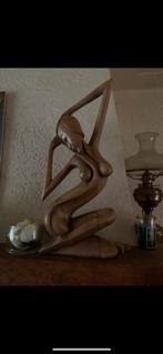 Houten sculptuur van een vrouw, Antiek en Kunst, Kunst | Beelden en Houtsnijwerken, Ophalen