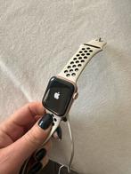 Apple Watch SE -, Sieraden, Tassen en Uiterlijk, Smartwatches, Gebruikt, Hartslag, IOS, Ophalen of Verzenden