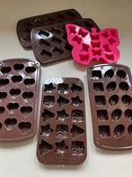 Diverse siliconen chocoladevormen, ijsklontjes, Ophalen of Verzenden, Zo goed als nieuw, Bakvorm