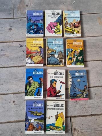 11 Biggles pockets uit 1960 t/m 1978 beschikbaar voor biedingen