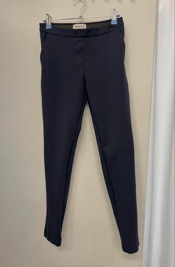 Stretch broek, dik. Modström, skinny XS, donkerblauw. beschikbaar voor biedingen