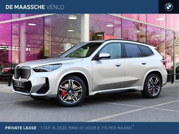 BMW iX1 eDrive20 M Sport / Trekhaak / Sportstoelen / Adaptie beschikbaar voor biedingen