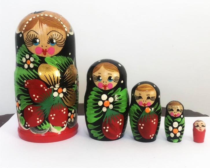 Matroesjka Russische poppen 5 delig Handbeschilderd😍💑🎁👌, Antiek en Kunst, Kunst | Beelden en Houtsnijwerken, Ophalen of Verzenden