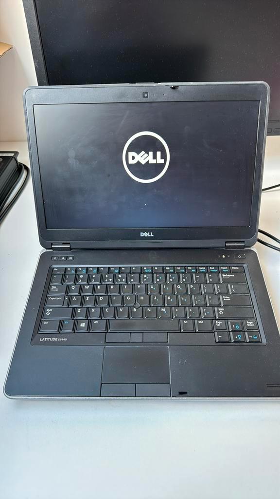 Dell Latitude E6440 met hub, Computers en Software, Windows Laptops, Gebruikt, 14 inch, HDD, 3 tot 4 Ghz, 8 GB, Qwerty, Ophalen