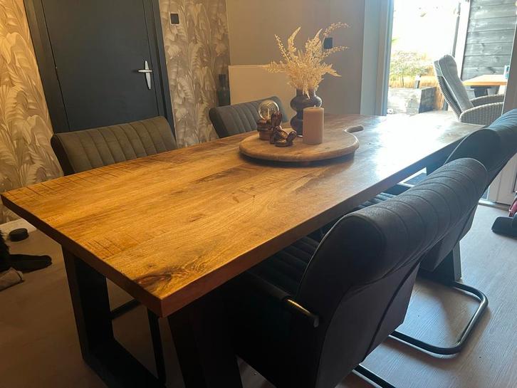 Massief Mango Houten Eettafel 180cm, Huis en Inrichting, Tafels | Eettafels, Zo goed als nieuw, 100 tot 150 cm, 150 tot 200 cm