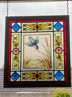 Antiek en uniek glas-in-lood raam met ijsvogel, Ophalen