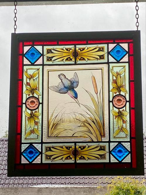 Antiek en uniek glas-in-lood raam met ijsvogel, Antiek en Kunst, Antiek | Woonaccessoires, Ophalen