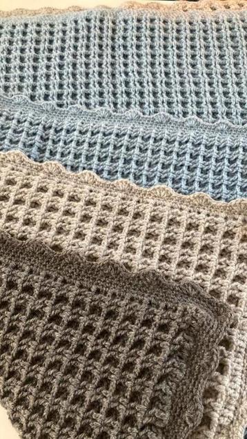 2 Nieuwe Deken baby bedje Gehaakt Prijs per Stuk beschikbaar voor biedingen