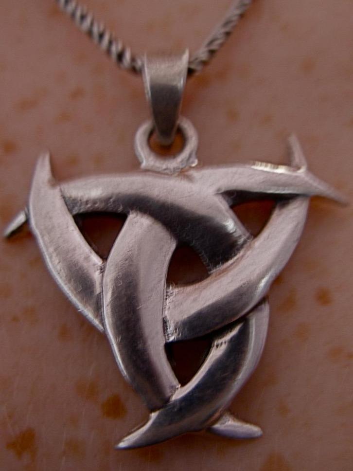 Zilveren 925 zilver kettinghanger Noors / viking triskelion, Sieraden, Tassen en Uiterlijk, Kettinghangers, Nieuw, Zilver, Zilver