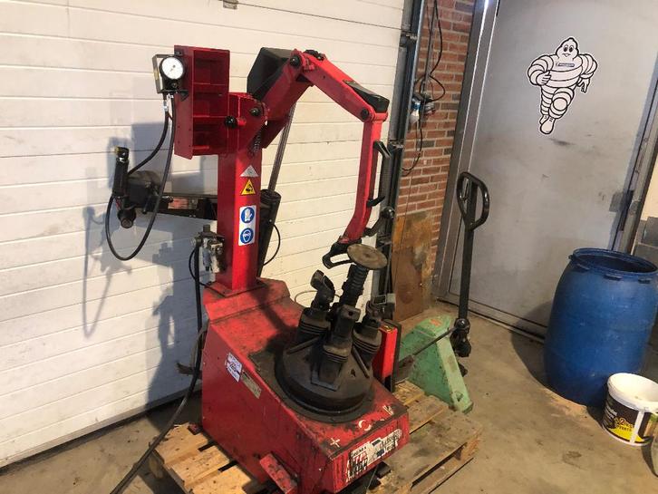 Butler rema tip top  de/montage bandenapparaat met hulparm, Auto diversen, Autogereedschap, Gebruikt, Ophalen