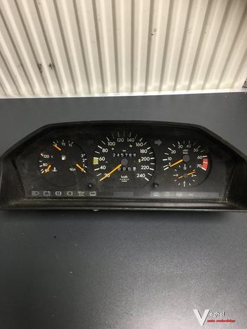 Mercedes W124  Benzine   124 542 7469    Km Tellerklok beschikbaar voor biedingen