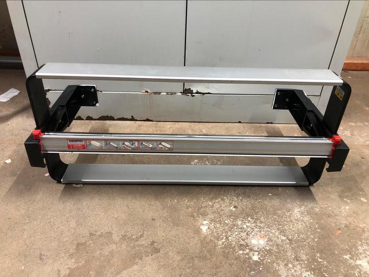 Inpak (papier) rolhouder, wandmodel, Diversen, Cadeaupapier, Ophalen