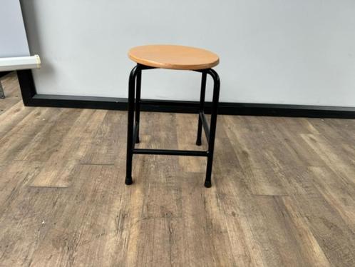 Houten kruk 51cm hoog, Huis en Inrichting, Krukjes, Nieuw, Hout, Ophalen