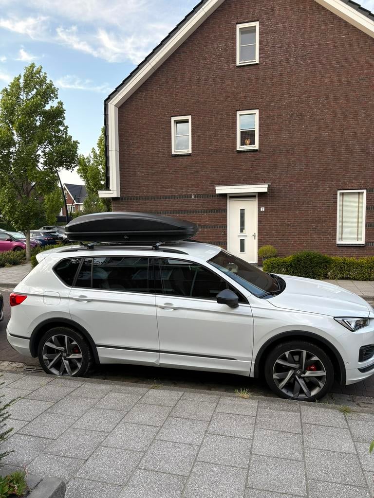 TE HUUR: dakkoffer en dakdragers Farad Crub N18 430ltr, Auto diversen, Dakkoffers, Ophalen, Zo goed als nieuw