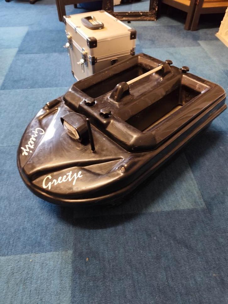 Voerboot met toslon tf640 dieptemeter gps., Watersport en Boten, Hengelsport | Karpervissen, Gebruikt, Overige typen, Ophalen