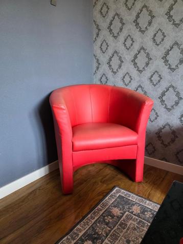 Stoelen 2x beschikbaar voor biedingen