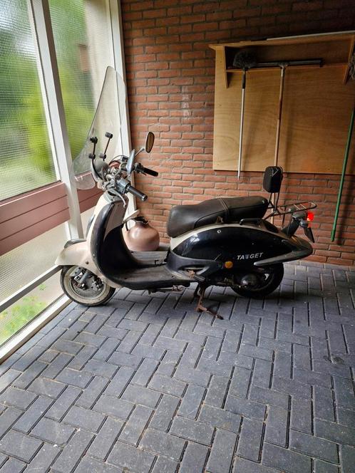 retro scooter, Fietsen en Brommers, Snorfietsen en Snorscooters, Gebruikt, Overige merken, Benzine, Ophalen