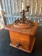 Antieke koffiemolen, Antiek en Kunst, Ophalen of Verzenden