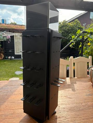 Sieradenrek beschikbaar voor biedingen