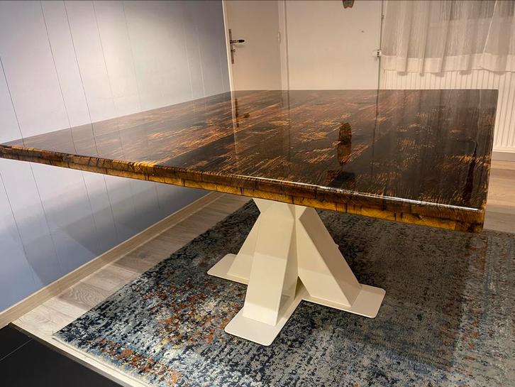 Epoxy Eettafel van oude Franse eiken treinwagon vloerdelen, Huis en Inrichting, Tafels | Eettafels, Zo goed als nieuw, 100 tot 150 cm