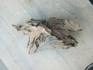 Aquarium hout beschikbaar voor biedingen