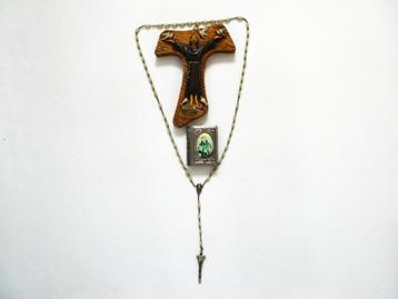 St. Franciscus kruisbeeld met rozenkrans doosje Assisi Italy beschikbaar voor biedingen